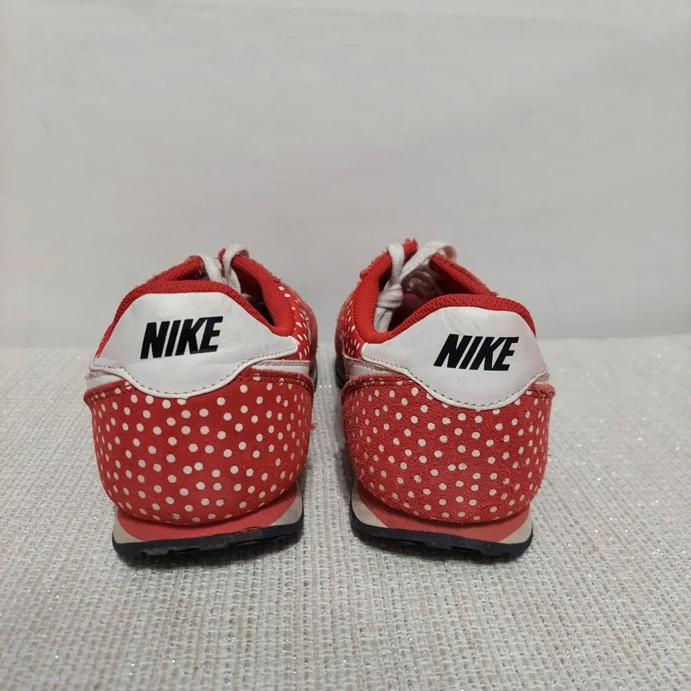 Nike Genicco Red Polkadot Shoes Women's Size US 9 Rare Running 705283-610‎